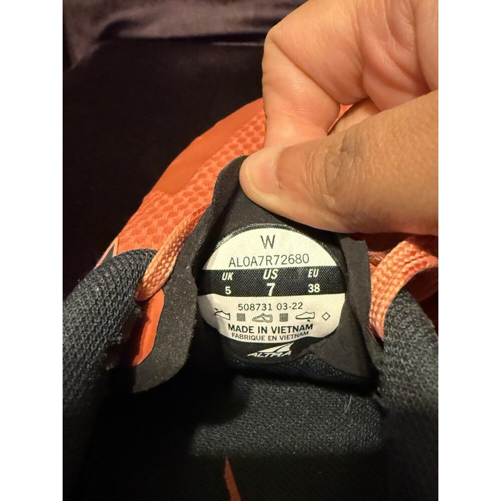 Altra Outroad Womens Sz 7 Trail Running Shoe Orange Pink Train Sneaker - Picture 5 of 5